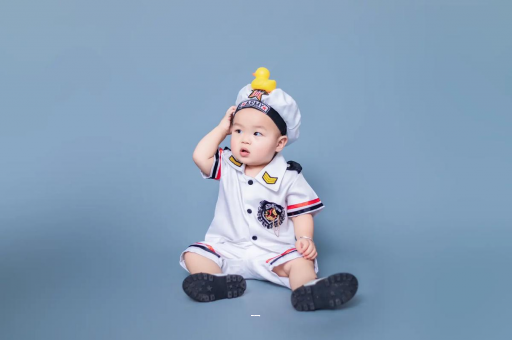 代怀生子好找吗宝宝什么时候会抬头
